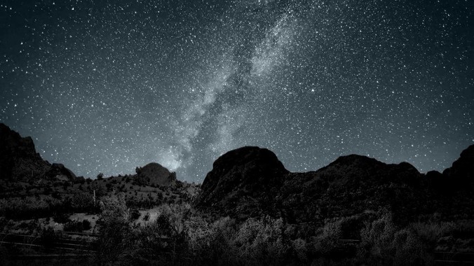 穿瑜伽裤爬山的女生会不会害羞?